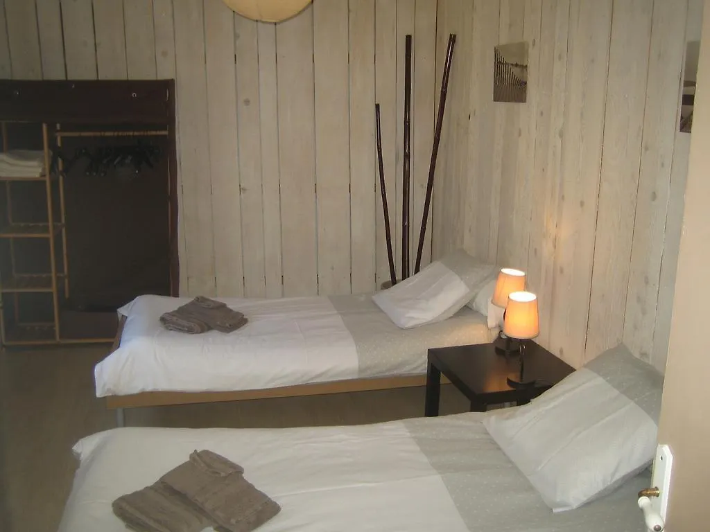 Les Theolats Villa Rochefort-en-Valdaine 0*,  France
